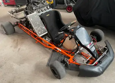 Kartdragster cbr 954rr pour de l’adrénaline 100% garantie 10.74sec à Napierville à 126mph 0-60 pieds...