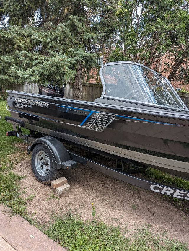 2018 crestliner fish hawk 1750 platinum edition  in Powerboats & Motorboats in Mississauga / Peel Region - Image 2