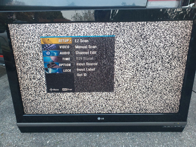 42" LG LCD TV in TVs in Oakville / Halton Region
