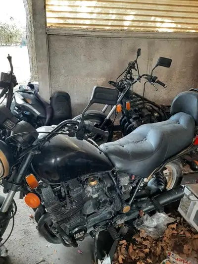 2 yamaha midnight maximum bikes one just needs a new starter( starter can be moved from other bike)...