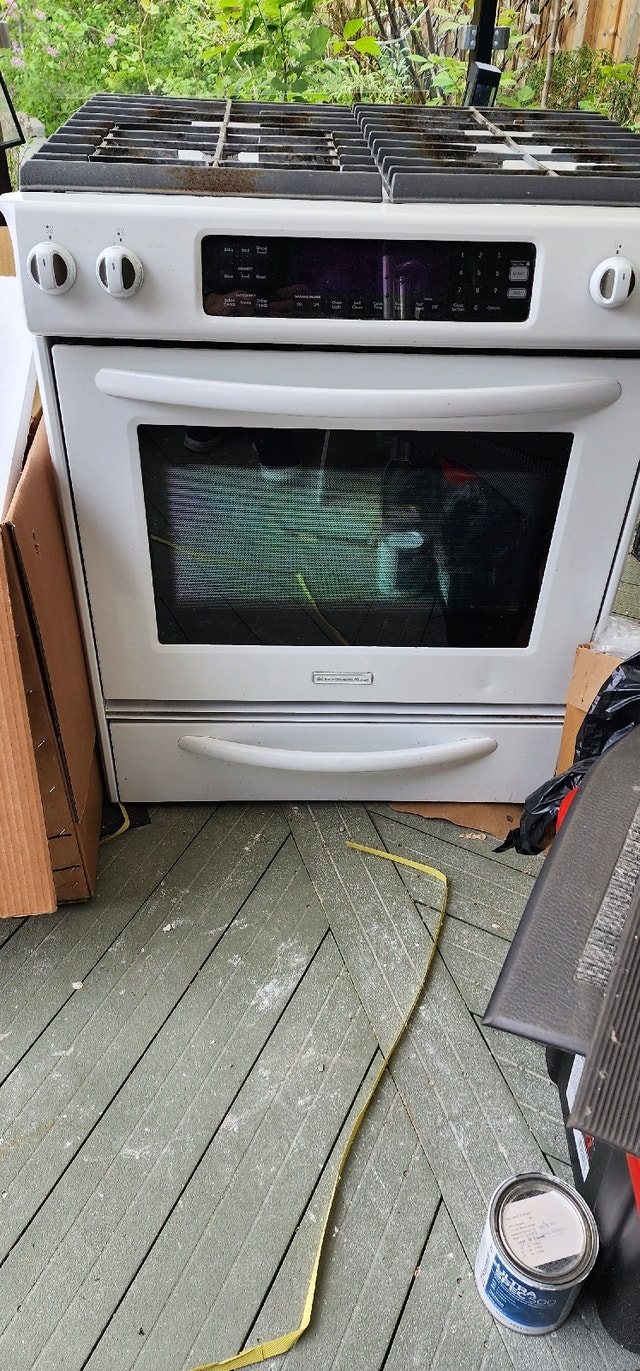 Range gass&electric very good condition .kitchen aid Stoves, Ovens