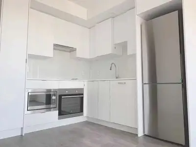 Yonge/Eglinton 1+Den Condo for rent