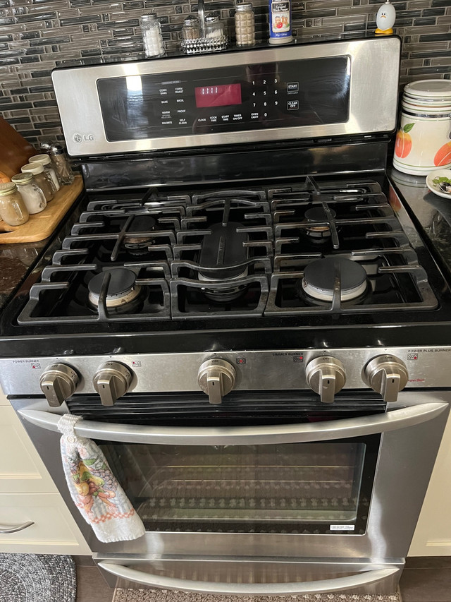 Gas Stove in Stoves, Ovens & Ranges in Edmonton