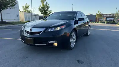 Dependable vehicle, well maintained, 3.7 Litre V6 305HP engine, comes with two sets of tires (one wi...