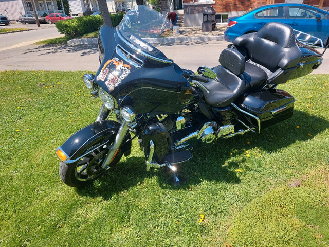 Moto Harley FLHTK 2015 Edition Limité dans Routières  à Ouest de l’Île - Image 2