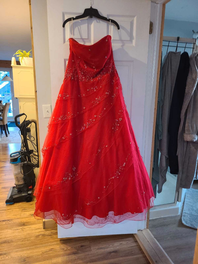 Prom dress size 10 - 14 in Women's - Dresses & Skirts in Fredericton - Image 2