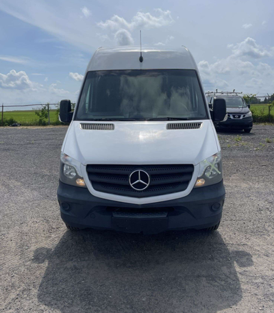 Owner-Operator  Ottawa–Gatineau metropolitan look for contract, View more