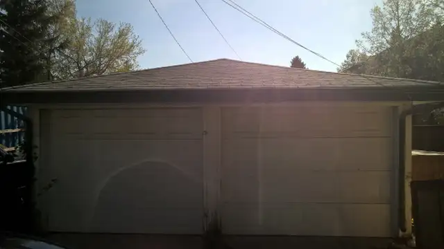 Single car Garage for Rent