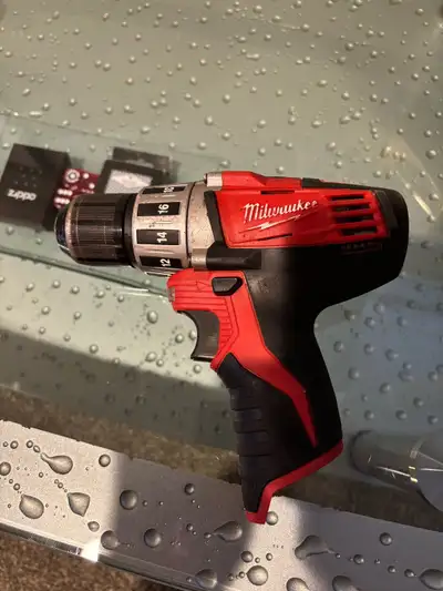 Milwaukee drill 12v , View more