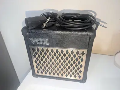 Vox Mini5 Rhythm portable guitar amp, View more