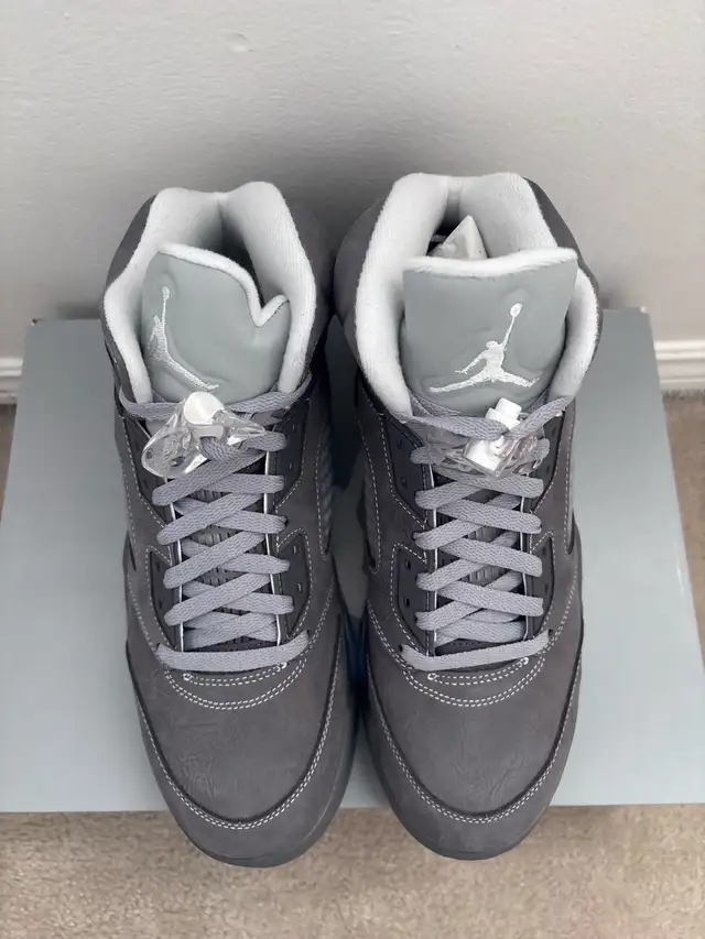 Jordan wolf grey (size 10.5) in Men's Shoes in Oshawa / Durham Region - Image 8