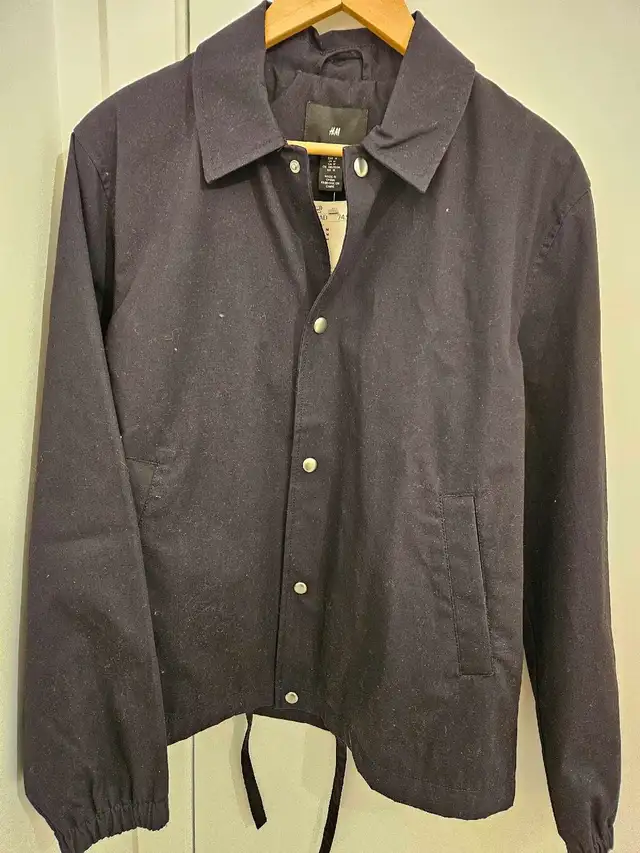 H&M men's jacket in size Medium in Men's in City of Montréal - Image 3