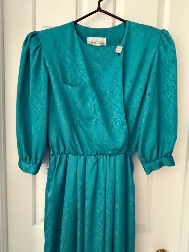 Vintage-1980's, Women's JESSICA JORDAN Green Midi Dress, Size 12 in Women's - Dresses & Skirts in Markham / York Region - Image 6