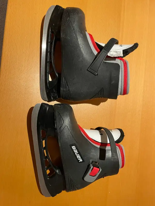 kids skates - 12/13 in Skates & Blades in Ottawa - Image 3