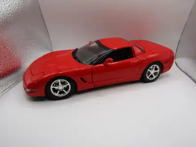 DIECAST 1/18 CORVETTE 2000 DE HOTWHEELS, View more