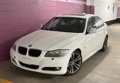 BMW 323i - Clean Title (No accidents) - Runs very good - Safety certificate will be provided upon re...
