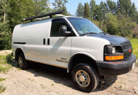 2005 4x4 Chevy Express 2500 Clydesdale Van