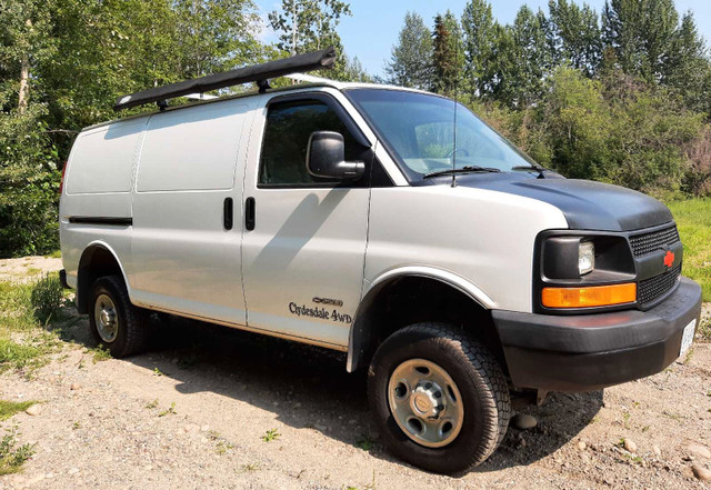 2005 4x4 Chevy Express 2500 Clydesdale Van in Cars & Trucks in Prince George
