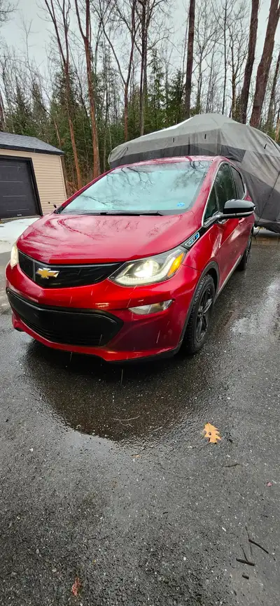 Chevrolet Bolt LT 2019 - Très bien entretenu Prix: 14 500$ Kilométrage: 191 000 km, ✅ Batterie 60 kW...