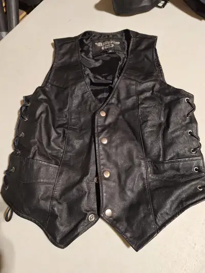 Ladies leather vest, View more