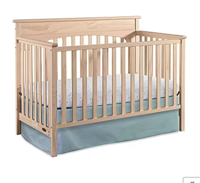 Graco Convertible Crib in Cribs in Dartmouth