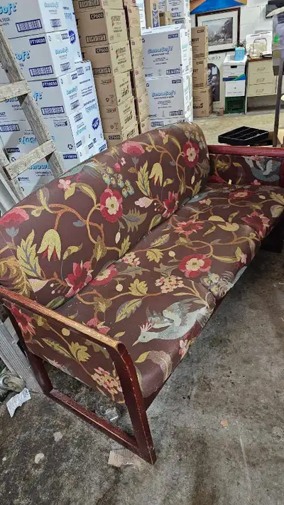 146 ads for vintage sofa in Furniture in Toronto (GTA) | Kijiji