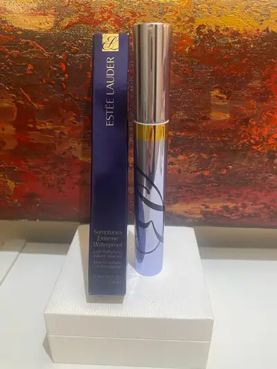 Estée Lauder waterproof mascara. New.