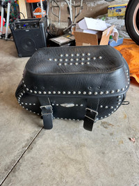 Heritage sofftail saddlebag 