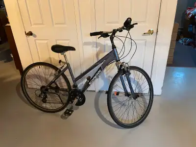 Vélo hybride Schwinn en aluminium adulte / Shwinn hybrid Bike, View more