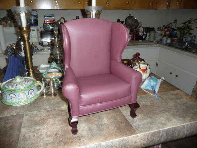 Fine Large Upholstered Wing Back Dolls Or Teddy Bear Chair in Arts & Collectibles in Fredericton - Image 3