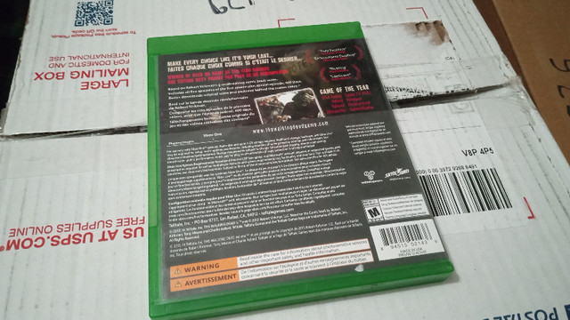 The Walking Dead Complete First Season + 400 Days (Xbox One) dans XBOX One  à Ville de Montréal - Image 2