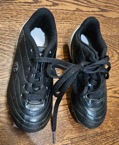 baseball baseball cleats in All Categories in Oshawa Durham Region Kijiji Marketplaces