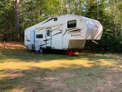 Unit in very good condition. Entertainment system needs to be checked. Located in Lower Northfield,...