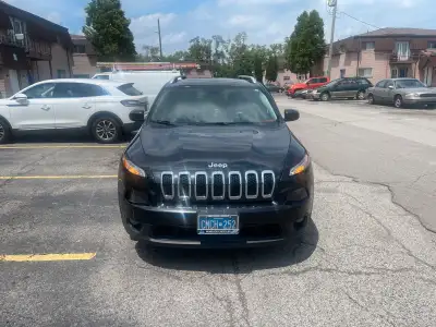 Selling my 2015 Jeep Cherokee, a compact SUV that's ready for anything, with the versatility to hand...