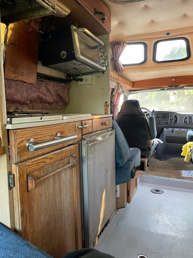 1999 Dodge Roadtrek 190 Versatile Camper Van in Travel Trailers & Campers in Ottawa