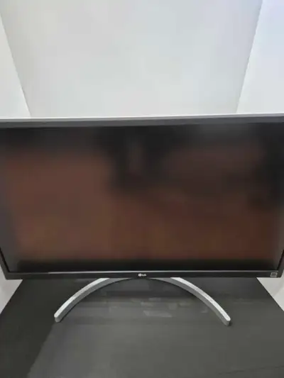 LG 27" 4K Monitor 27UL500-W, View more