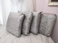 Sofa Cushions: 4 silver-coloured fabric