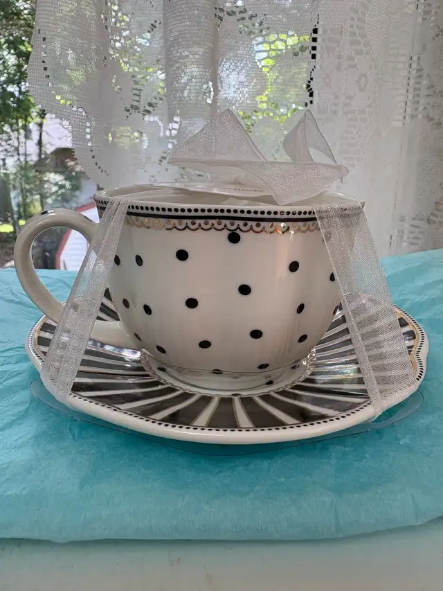 Brand new Polka Dot Teacup and Saucer in Kitchen & Dining Wares in City of Halifax - Image 3