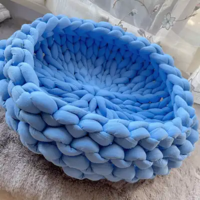 Comfy Brand New Cat or Small Dog bed Three colours available Dimensions: around 35-40cm(diameter) ma...