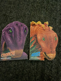 2 livres de dinosaures 