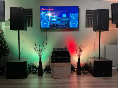 ELECTRO VOICE PA SPEAKERS FOR BAND OR HOMES KARAOKE SYSTEMS, View more