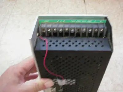 Power supply commercial qui était utilisé pour alimenter des SBC dans un boîtier avec un backplane....
