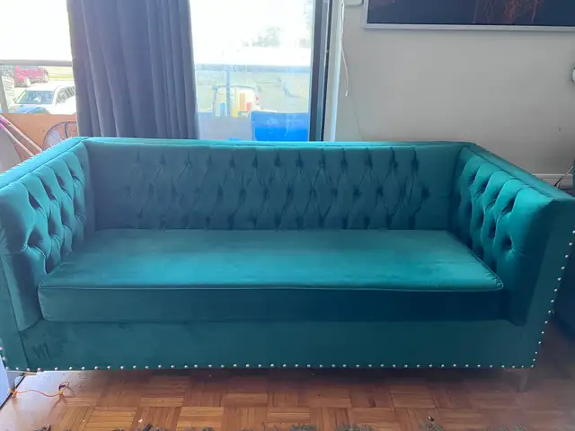 Velvet Tufted Sofa in Couches & Futons in City of Toronto - Image 4