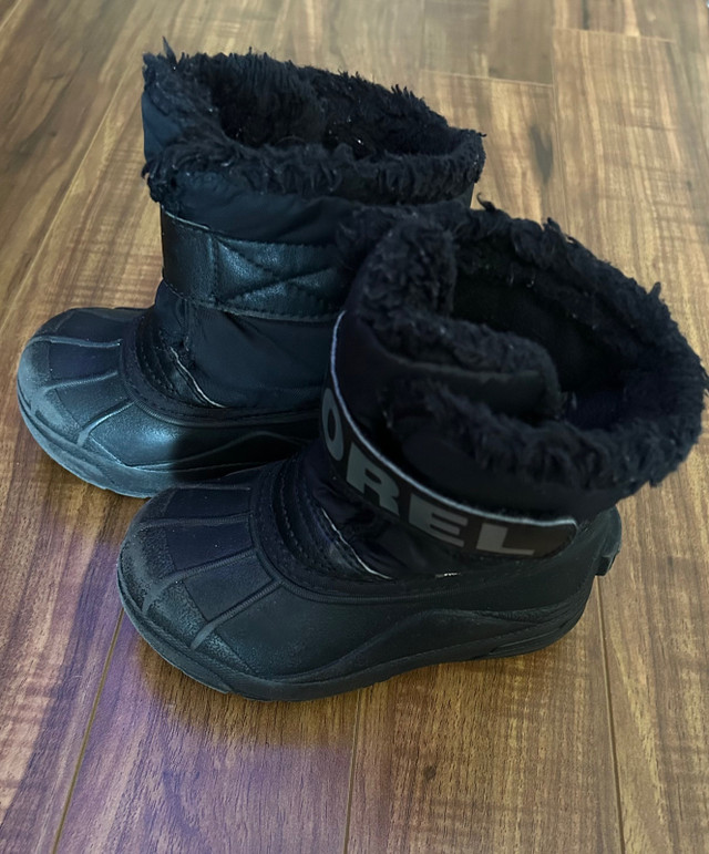 SOREL winter boots size 9T (toddler) in Clothing - 4T in Saskatoon - Image 4