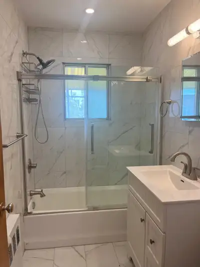 4 1/2 Ahuntsic $1675 haut de Triplex