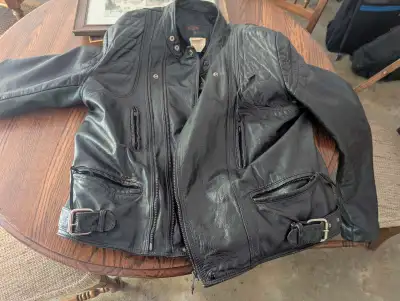 Bristol leather mens XL motorcycle jacket.