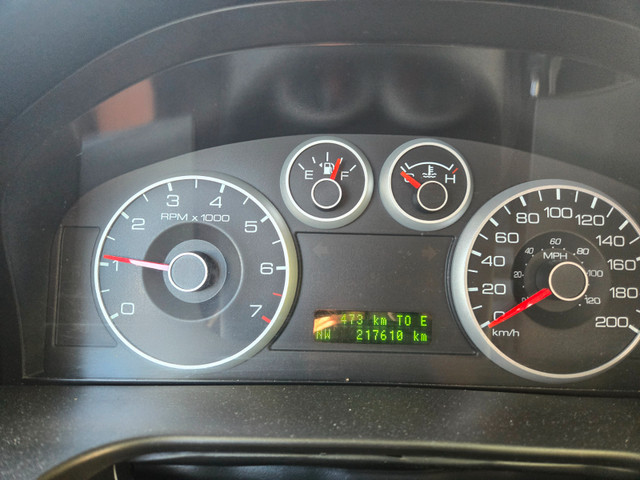 2009 Ford Fusion Silver FWD in Cars & Trucks in Barrie - Image 4