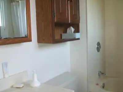 Room Rental Beautiful Moony's Bay Area Ottawa ON All Inclusive
