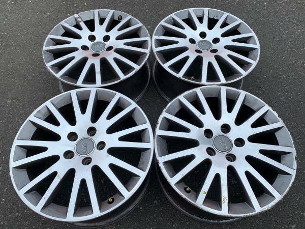 Set of Genuine Audi A3 17" rims 8P0601025AD et56 57.1 good Cond in Tires & Rims in Delta/Surrey/Langley