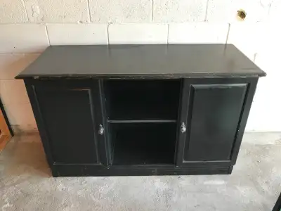 Used condition, solid and sturdy, cash and pick up only